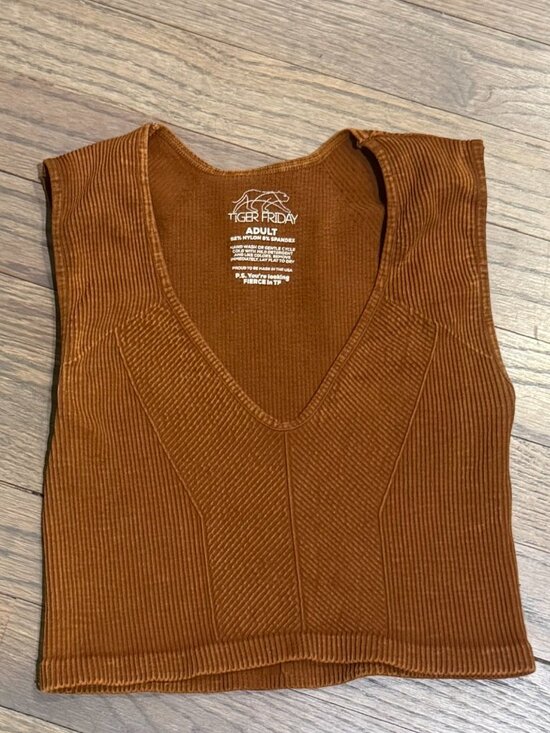 Tiger Friday Tops - Tiger Friday - Collins Crop Top – Toffee – Size Adult $32